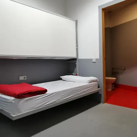 Hostel Traveller Box