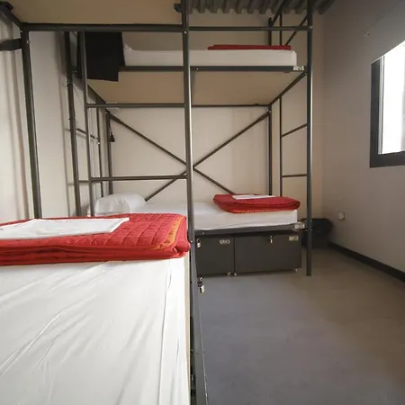 Vandrarhem Traveller Box Sevilla