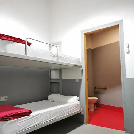 Hostel Traveller Box
